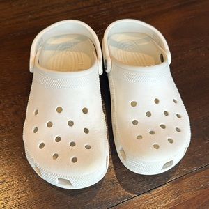 Crocs White Classic Slip On Clogs Women 9